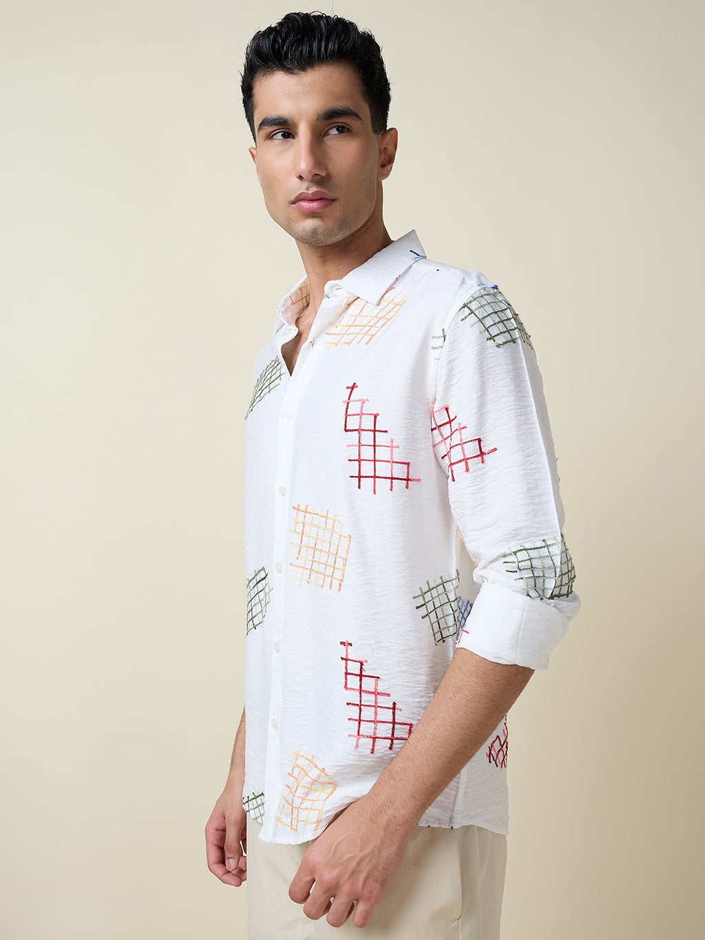 Thomas Scott Men White Long Sleeves Spread Collar Slim Fit Embroidered Shirt