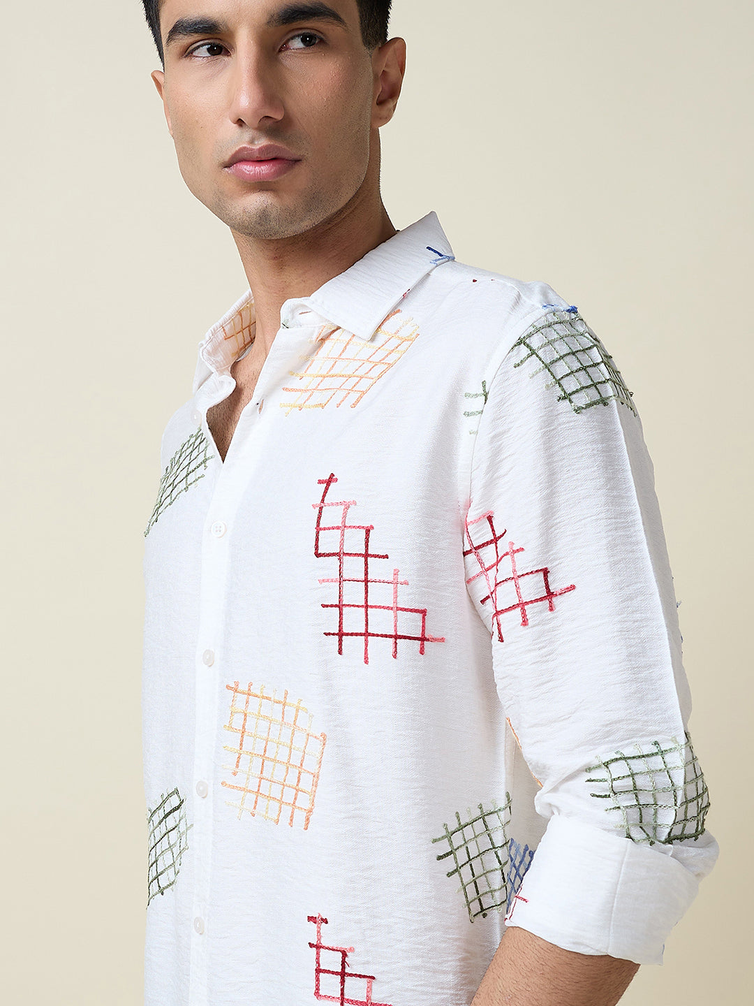 Thomas Scott Men White Long Sleeves Spread Collar Slim Fit Embroidered Shirt