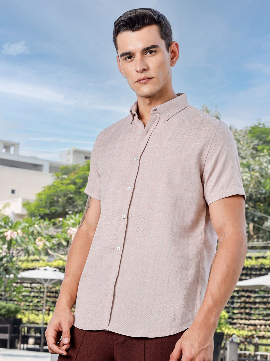 Pink Slim Fit Short Sleeves Windowpane Checks Woven Casual Shirt For Men
