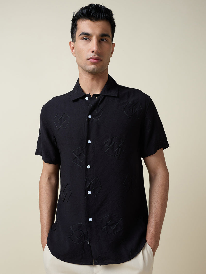 Thomas Scott Men Black Short Sleeves Spread Collar Oversized Embroidered Shirt