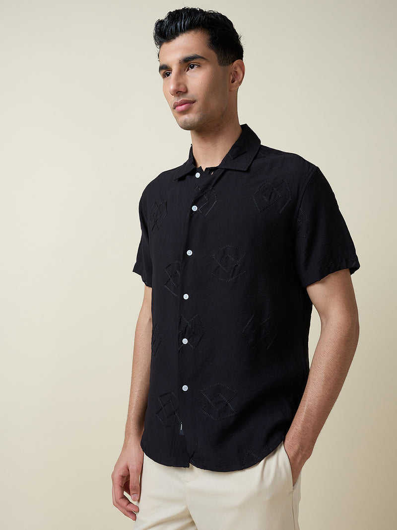 Thomas Scott Men Black Short Sleeves Spread Collar Oversized Embroidered Shirt