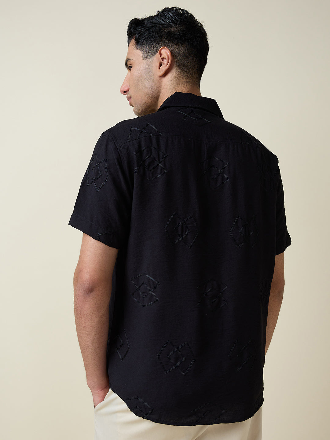 Thomas Scott Men Black Short Sleeves Spread Collar Oversized Embroidered Shirt