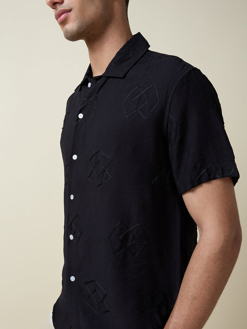 Thomas Scott Men Black Short Sleeves Spread Collar Oversized Embroidered Shirt
