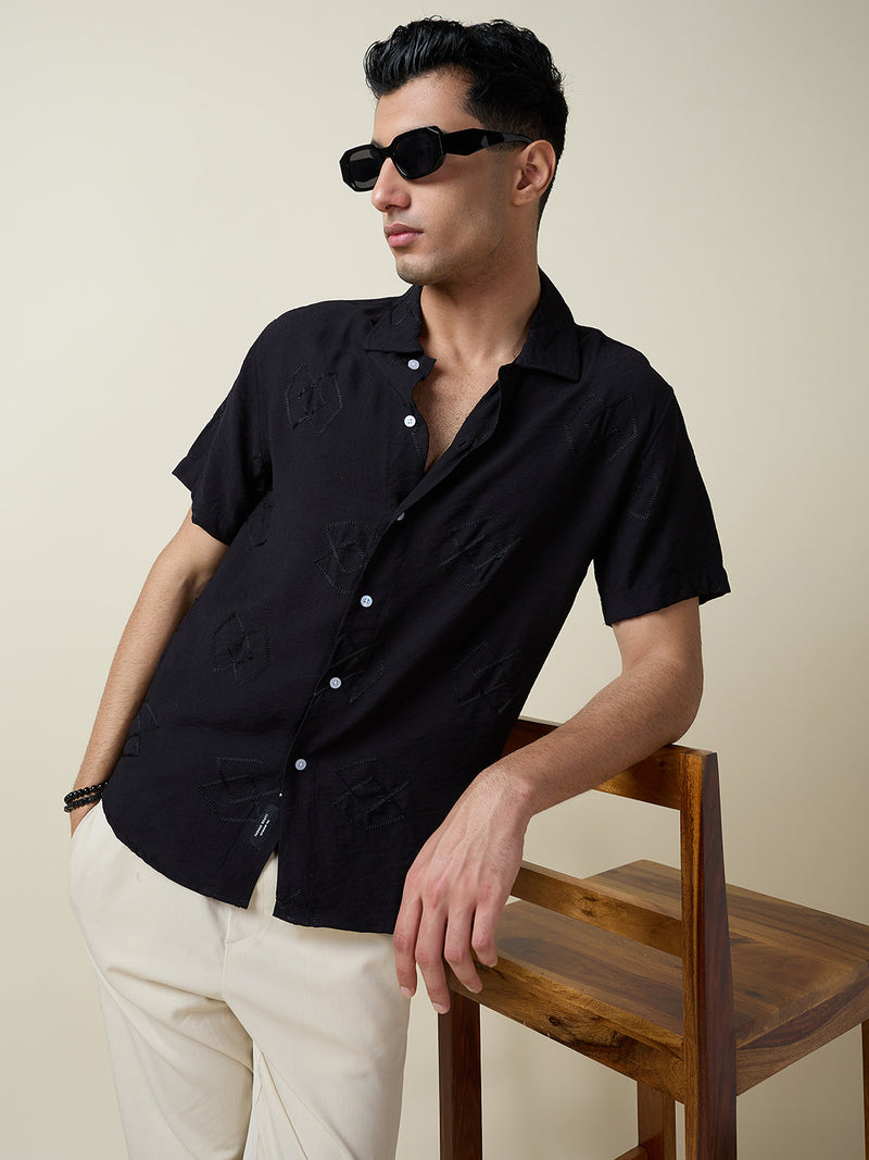 Thomas Scott Men Black Short Sleeves Spread Collar Oversized Embroidered Shirt