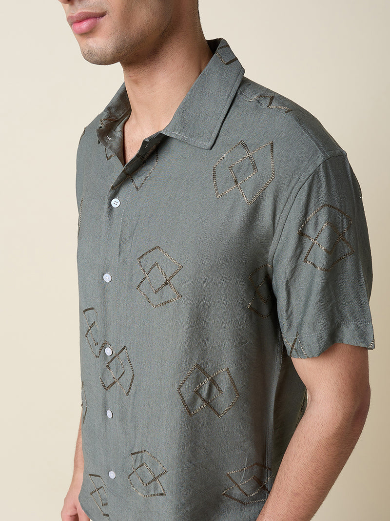 Thomas Scott Men Olive Short Sleeves Spread Collar Oversized Embroidered Shirt
