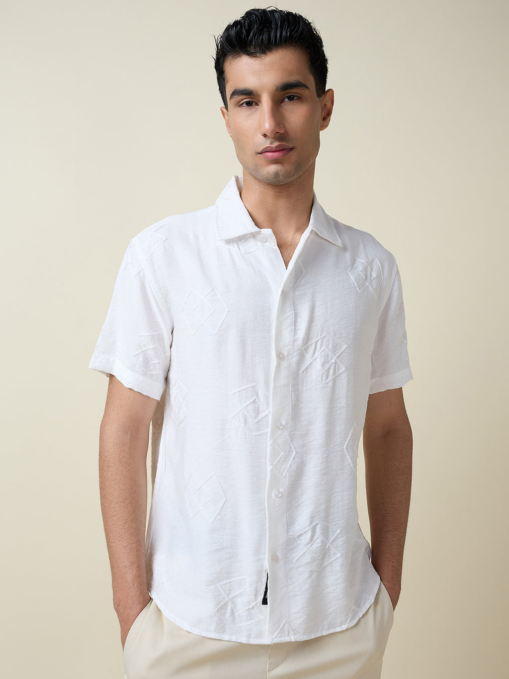 Thomas Scott Men White Short Sleeves Spread Collar Oversized Embroidered Shirt
