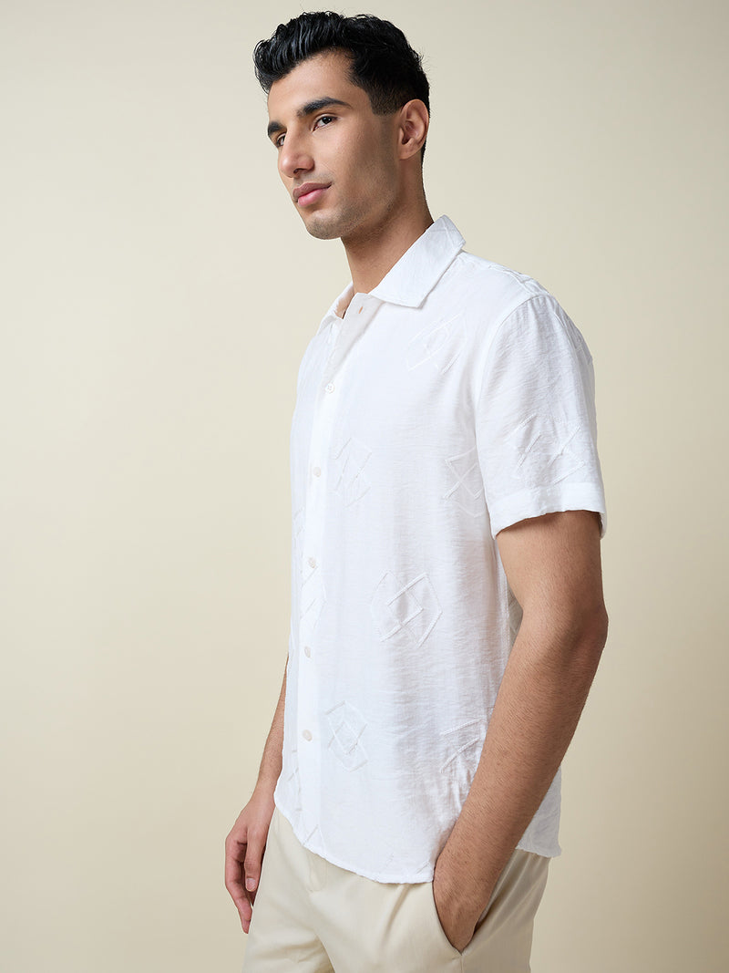 Thomas Scott Men White Short Sleeves Spread Collar Oversized Embroidered Shirt