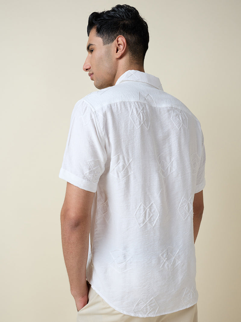 Thomas Scott Men White Short Sleeves Spread Collar Oversized Embroidered Shirt