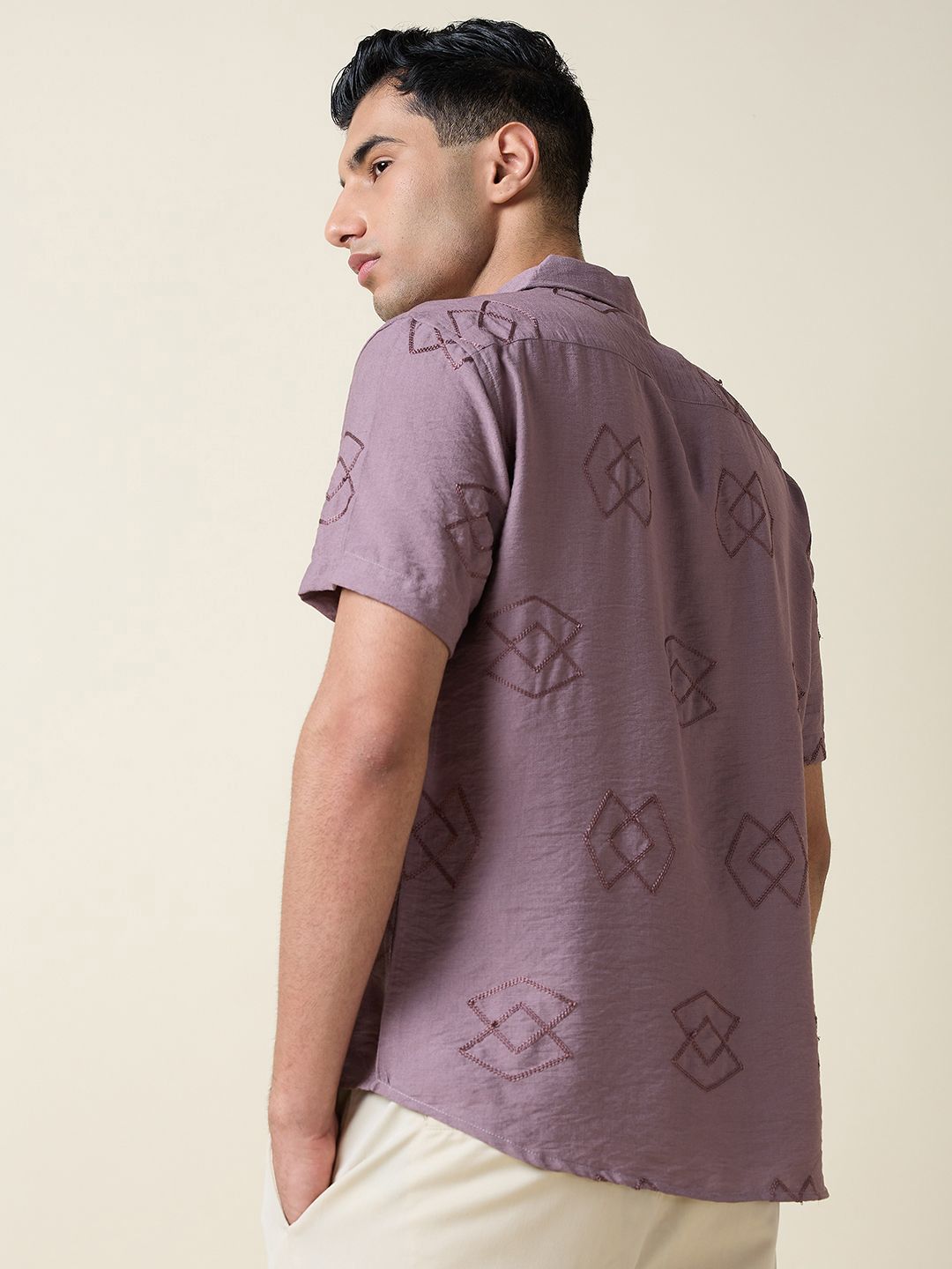 Mauve Short Sleeves Spread Collar Oversized Embroidered Shirt For Men