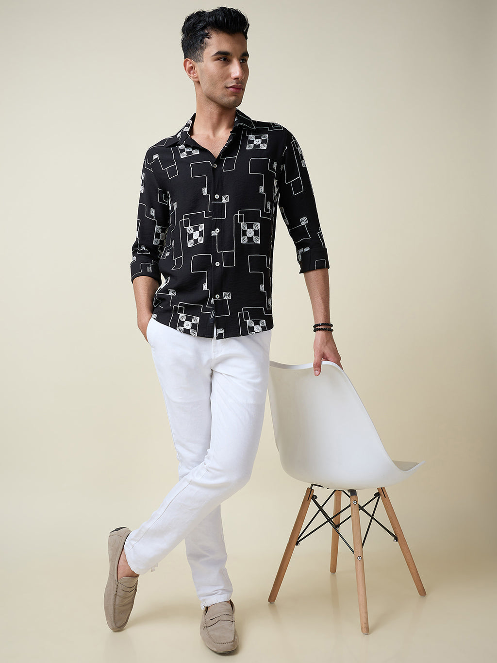 Thomas Scott Men Black Long Sleeves Spread Collar Slim Fit Embroidered Shirt