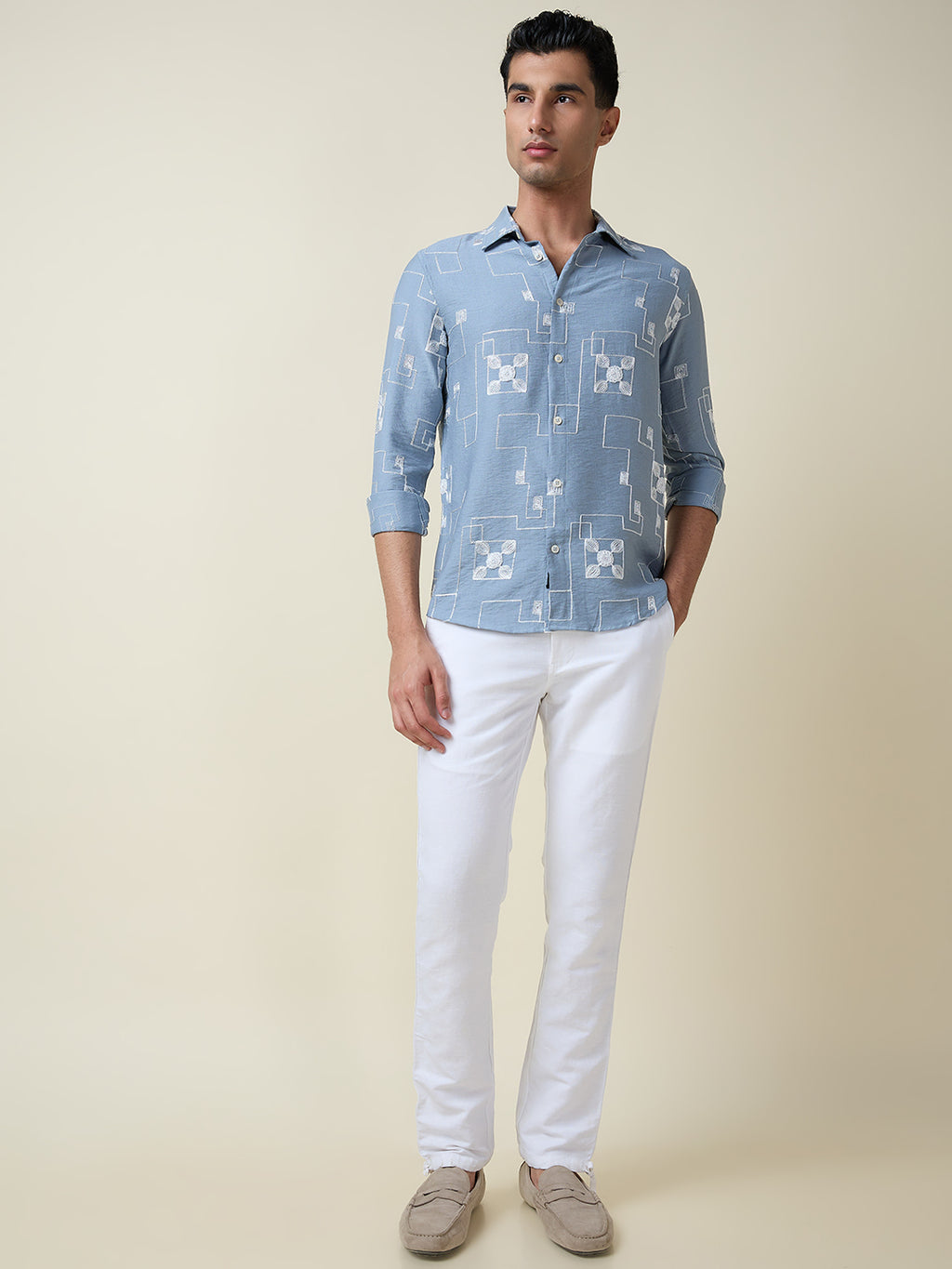 Thomas Scott Men Blue Long Sleeves Spread Collar Slim Fit Embroidered Shirt