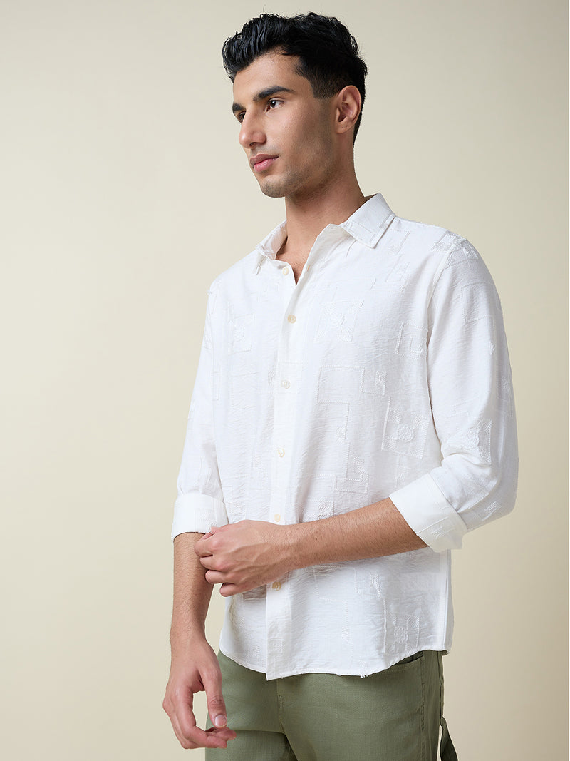 Thomas Scott Men White Long Sleeves Spread Collar Slim Fit Embroidered Shirt