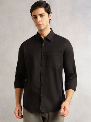 Black Slim Fit Long Sleeves Solid Spread Collar 100% Cotton Twill Casual Shirt For Men