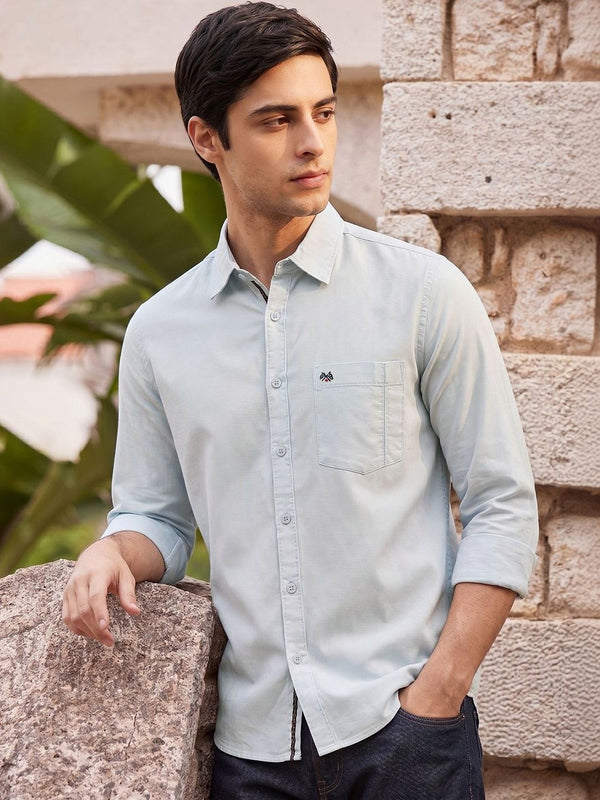 Blue Slim Fit Long Sleeves Solid Spread Collar 100% Cotton Twill Casual Shirt For Men