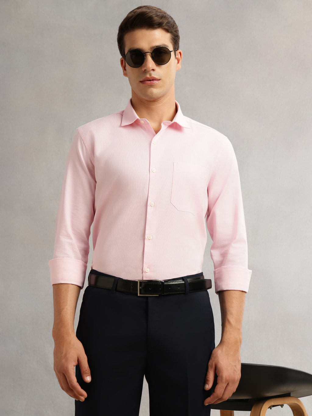 Thomas Scott Men Pink Regular Fit Long Sleeves Spread Collar with Contrast Fabric Solid 100% Cotton Formal Shirt