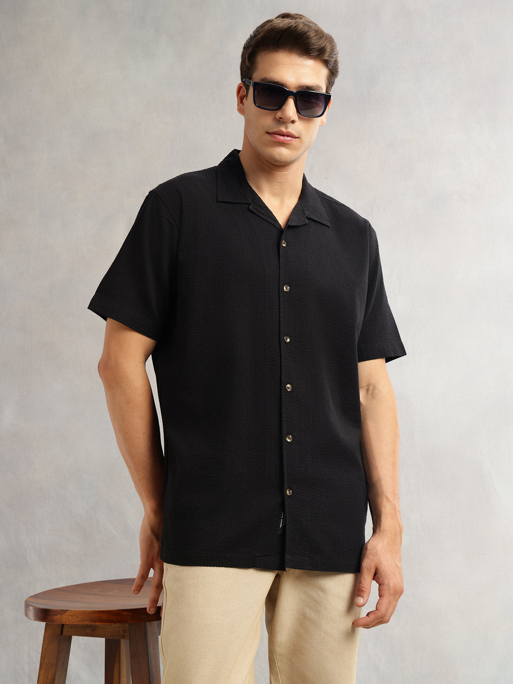Thomas Scott Men Black Premium Oversized Fit Short Sleeves Cuban Collar 100% Cotton Seersucker Shirt