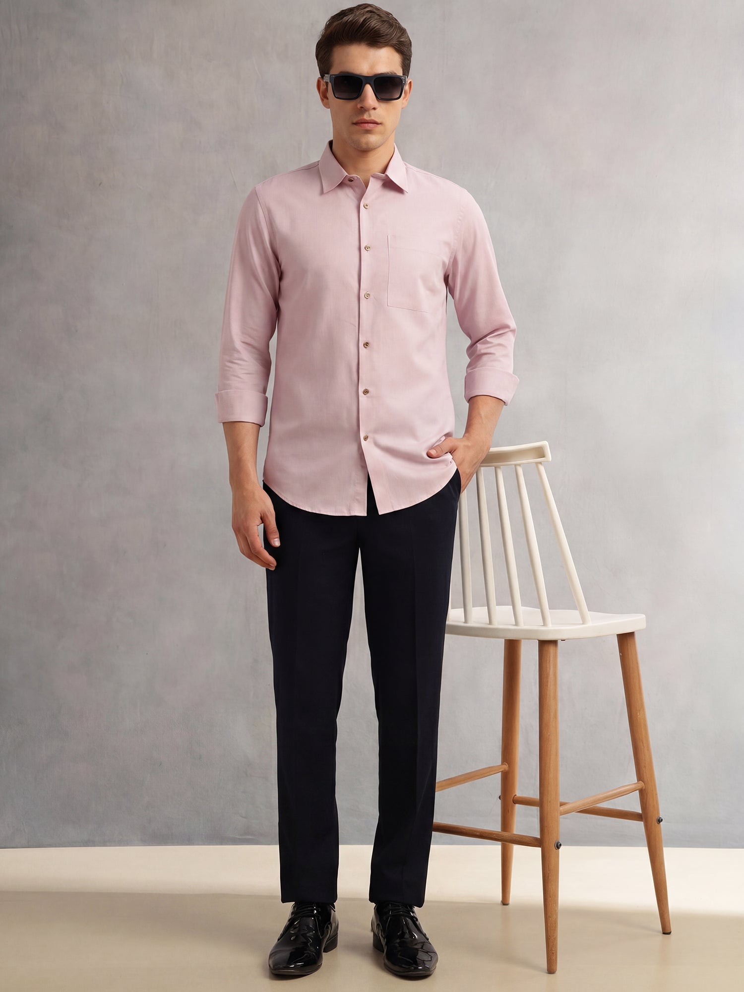 Thomas Scott Men Lilac Premium Regular Fit Long Sleeves Spread Collar Textured 100% Cotton Casual Shirt
