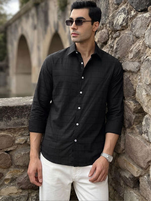 Black Regular Fit Long Sleeves Spread Collar Windowpane Checks Cotton Lycra Casual Shirt For Men