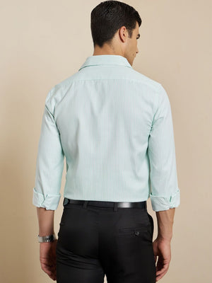 Thomas Scott Men Smart Green Regular Fit Long Sleeves Semi Cutaway Collar Pinstripes Formal Shirt