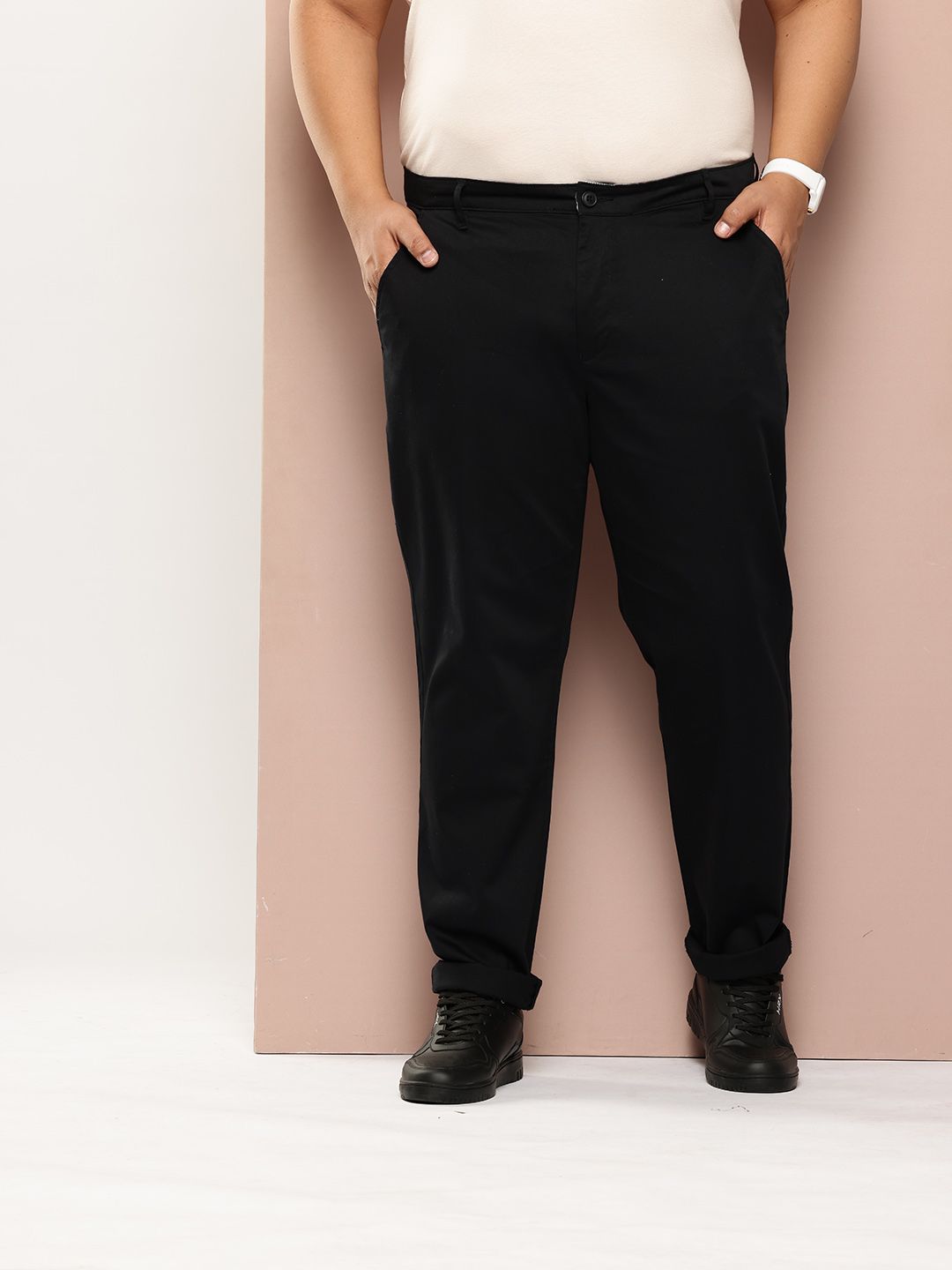 Black Mid-Rise Regular Fit Woven Chinos Trouser For Men