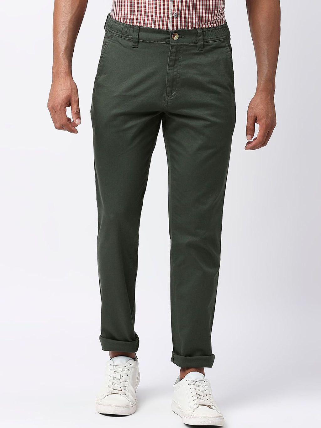 Bottle Green Classic Slim Fit Mid-Rise Woven Chinos Trouser For Men