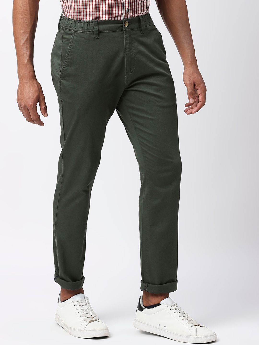 Bottle Green Classic Slim Fit Mid-Rise Woven Chinos Trouser For Men