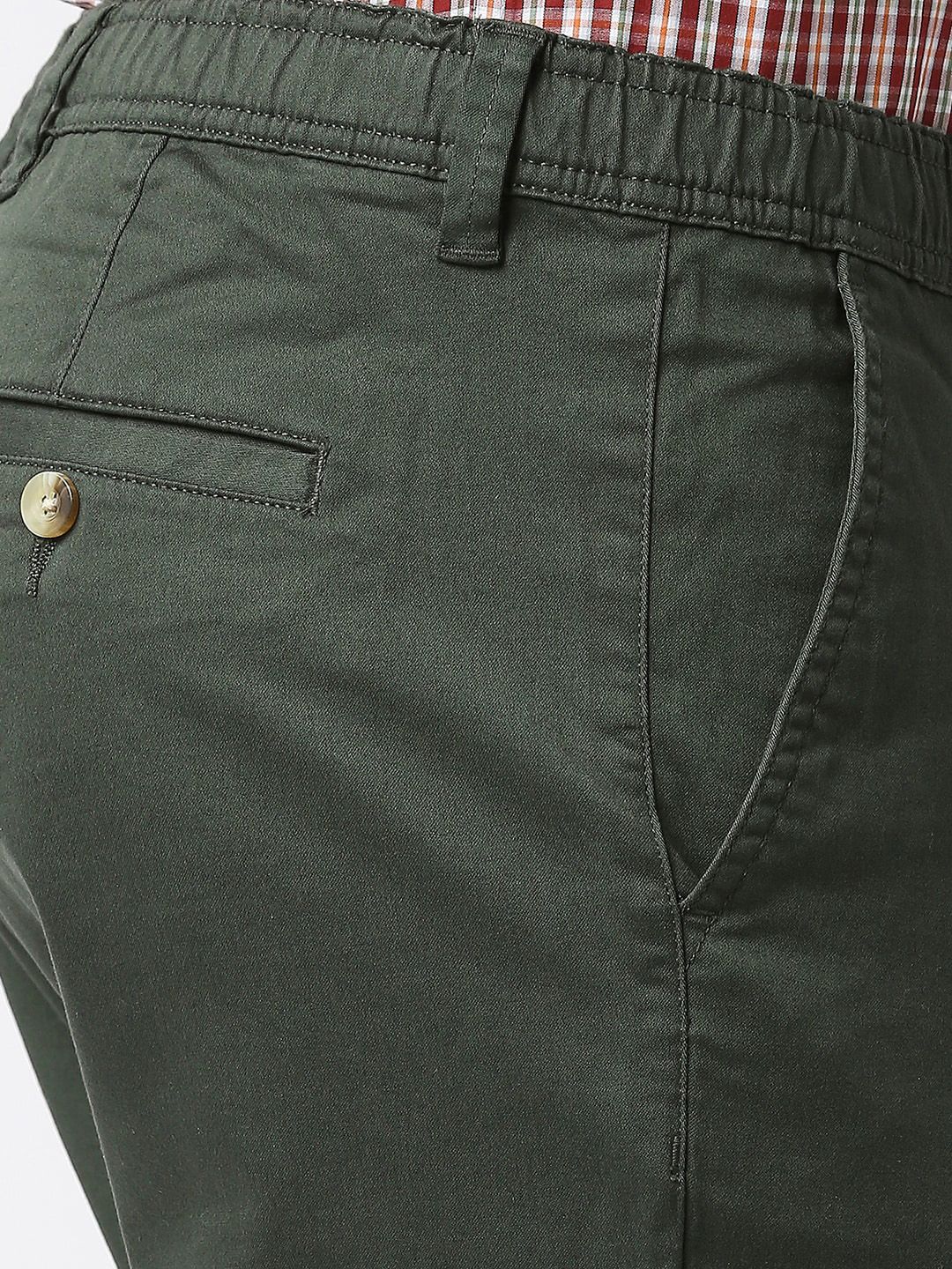 Bottle Green Classic Slim Fit Mid-Rise Woven Chinos Trouser For Men