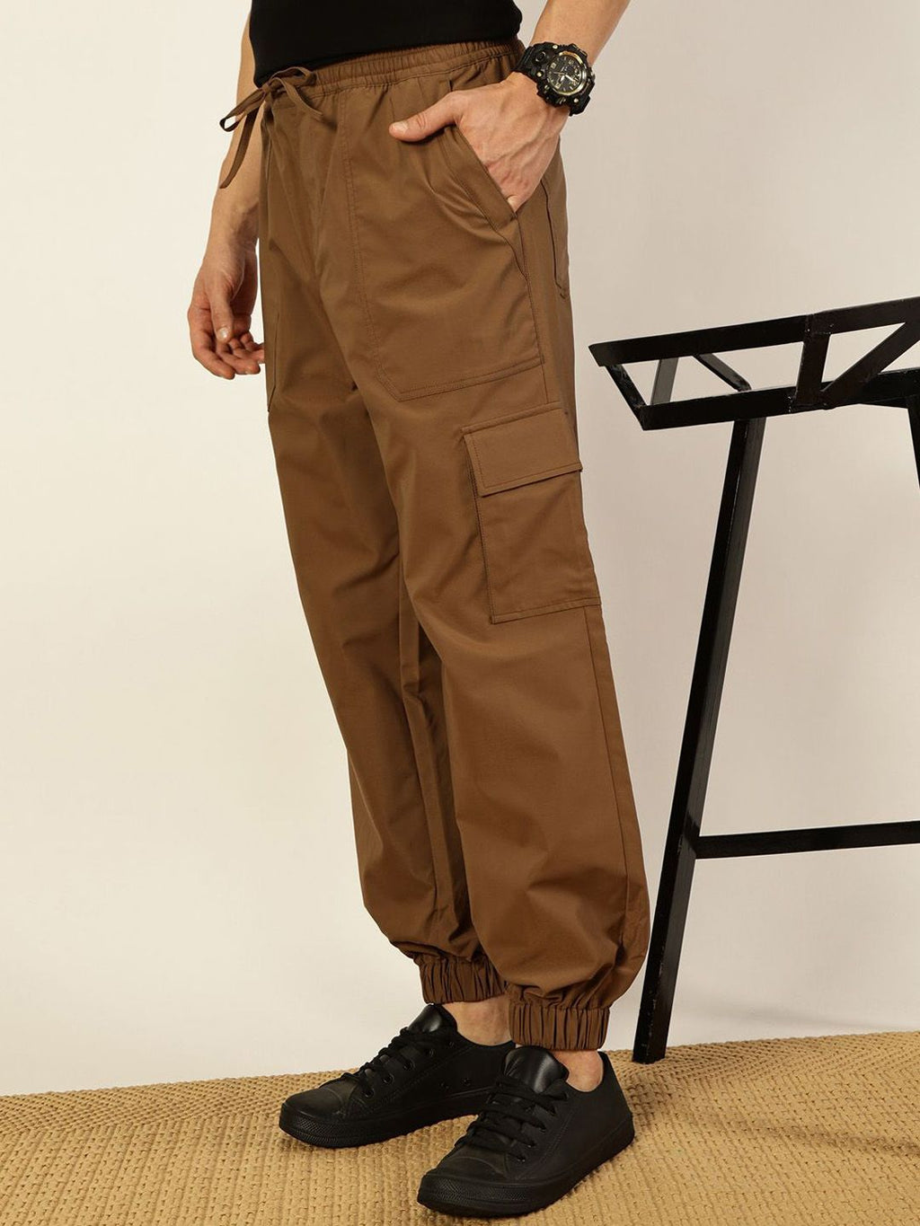 Brown Smart Loose Fit Mid-Rise Easy Wash Solid Woven Cargo Joggers For Men