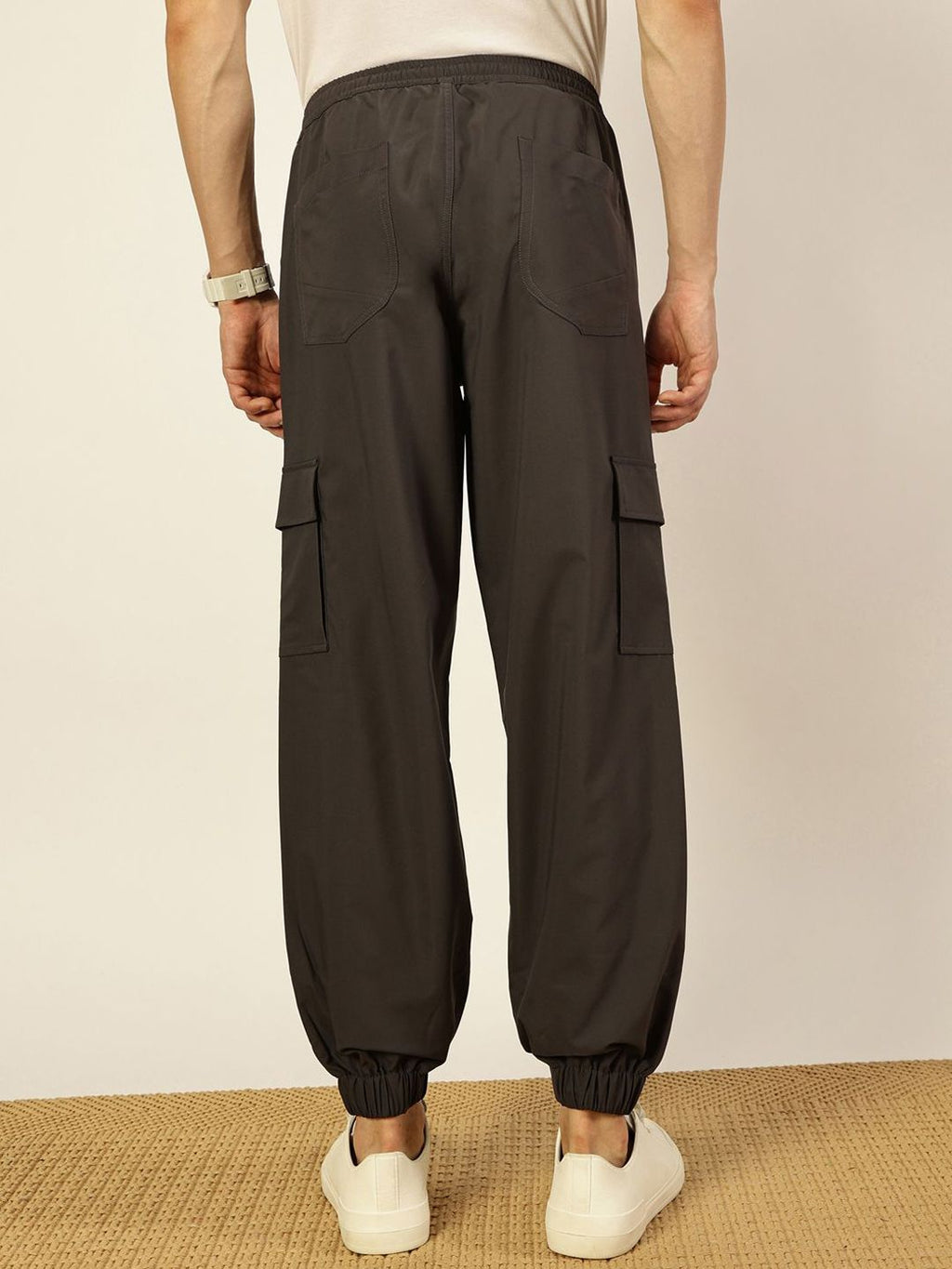 Dark Grey Smart Loose Fit Mid-Rise Easy Wash Solid Woven Cargo Joggers For Men