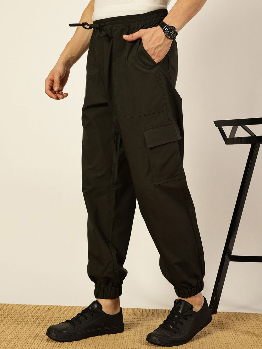 Olive Smart Loose Fit Mid-Rise Easy Wash Solid Woven Cargo Joggers For Men
