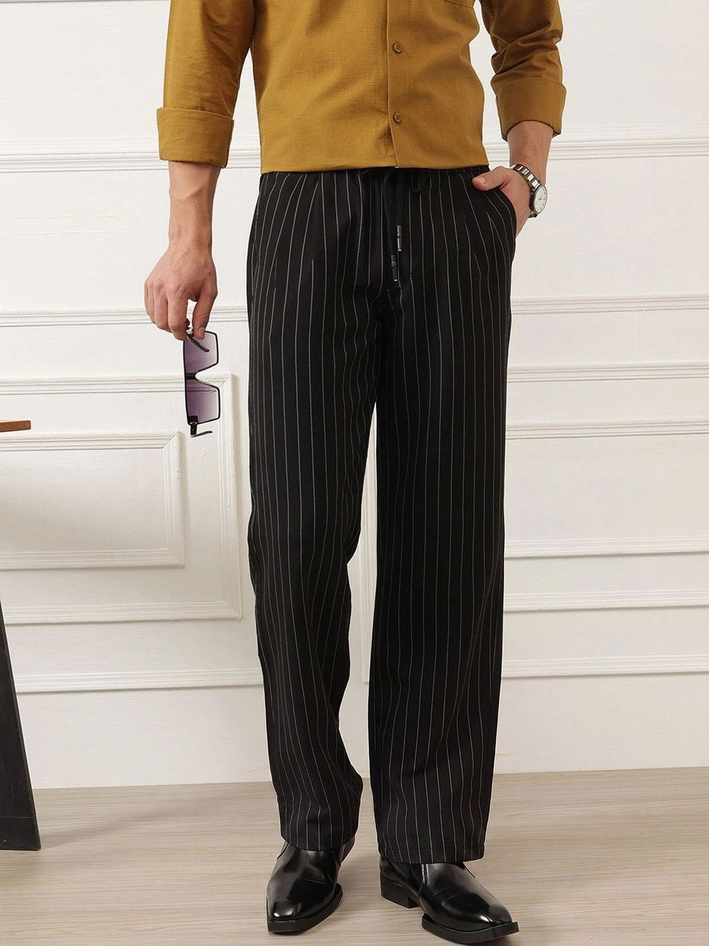 Black Smart Straight Fit Mid-Rise Pleated Woven Trouser For Men