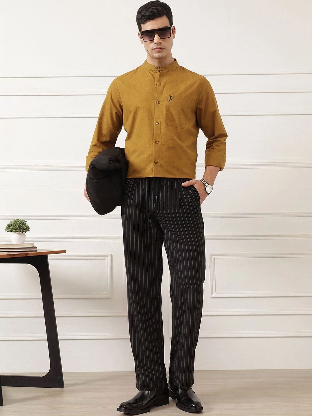 Black Smart Straight Fit Mid-Rise Pleated Woven Trouser For Men