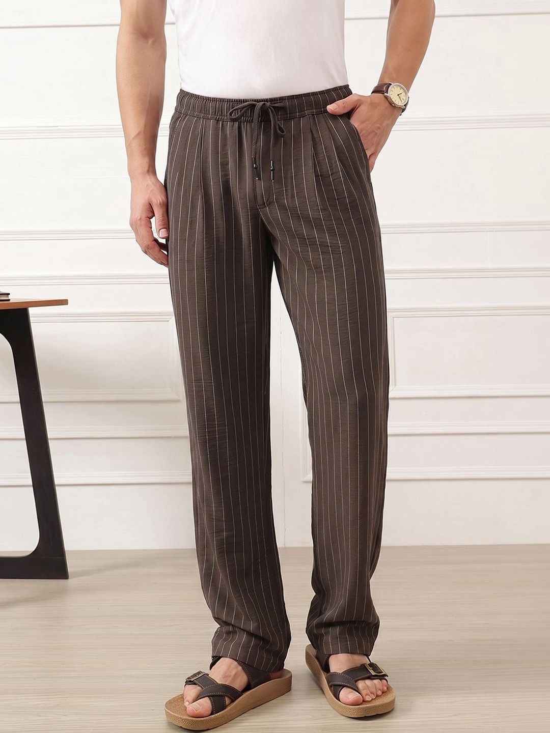Brown Smart Straight Fit Mid-Rise Pleated Woven Trouser For Men
