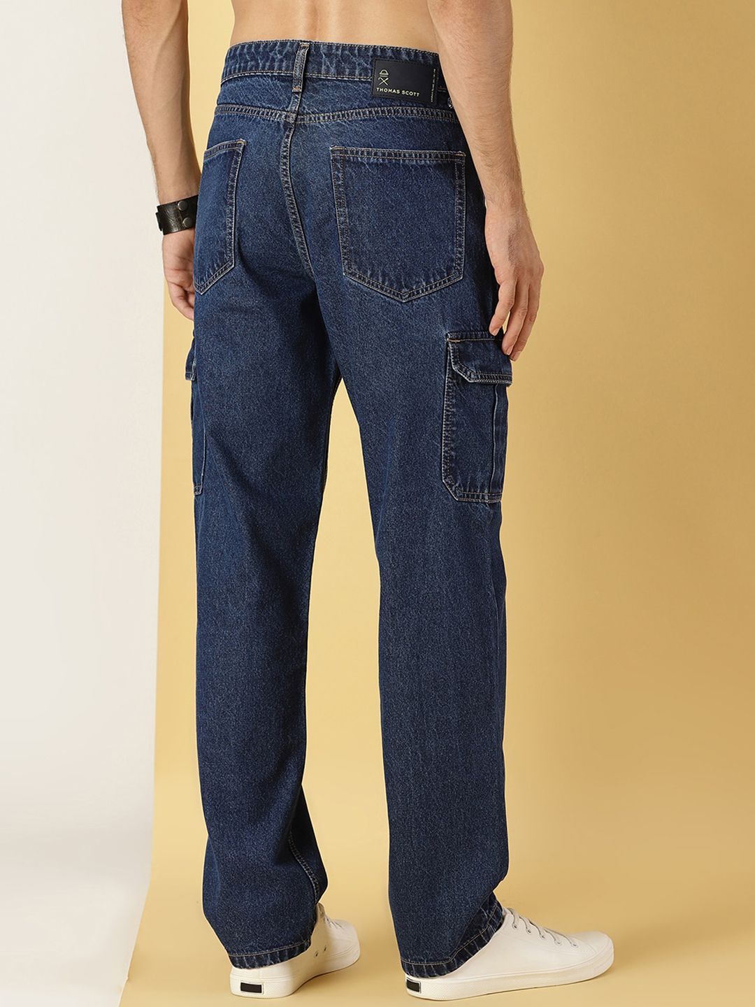 Thomas Scott Men Loose Relaxed Fit Mid-Rise Clean Look Cotton Jeans