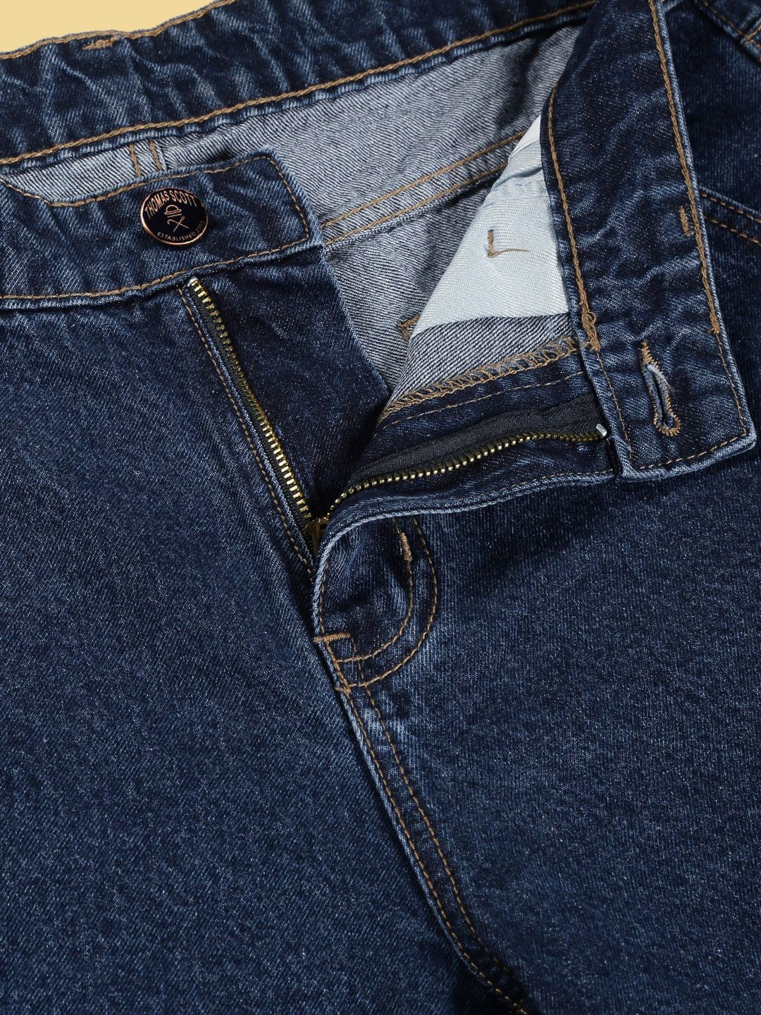 Thomas Scott Men Loose Relaxed Fit Mid-Rise Clean Look Cotton Jeans