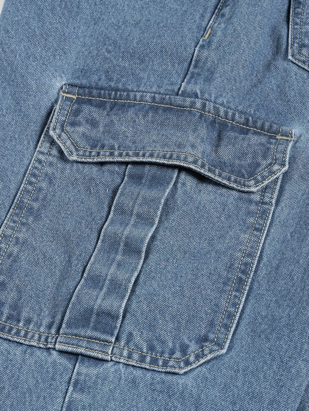 Thomas Scott Men Mid Rise Loose Relaxed Fit Clean Look Light Fade Cotton Jeans
