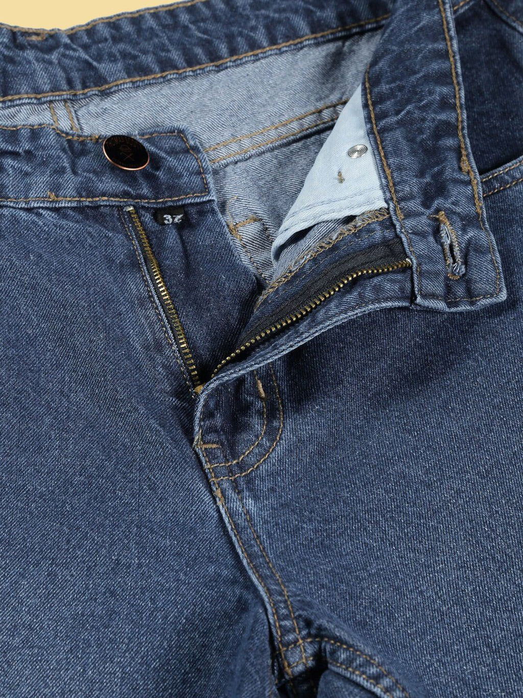 Thomas Scott Men Mid Rise Comfort Relaxed Fit Clean Look Light Fade Cotton Jeans