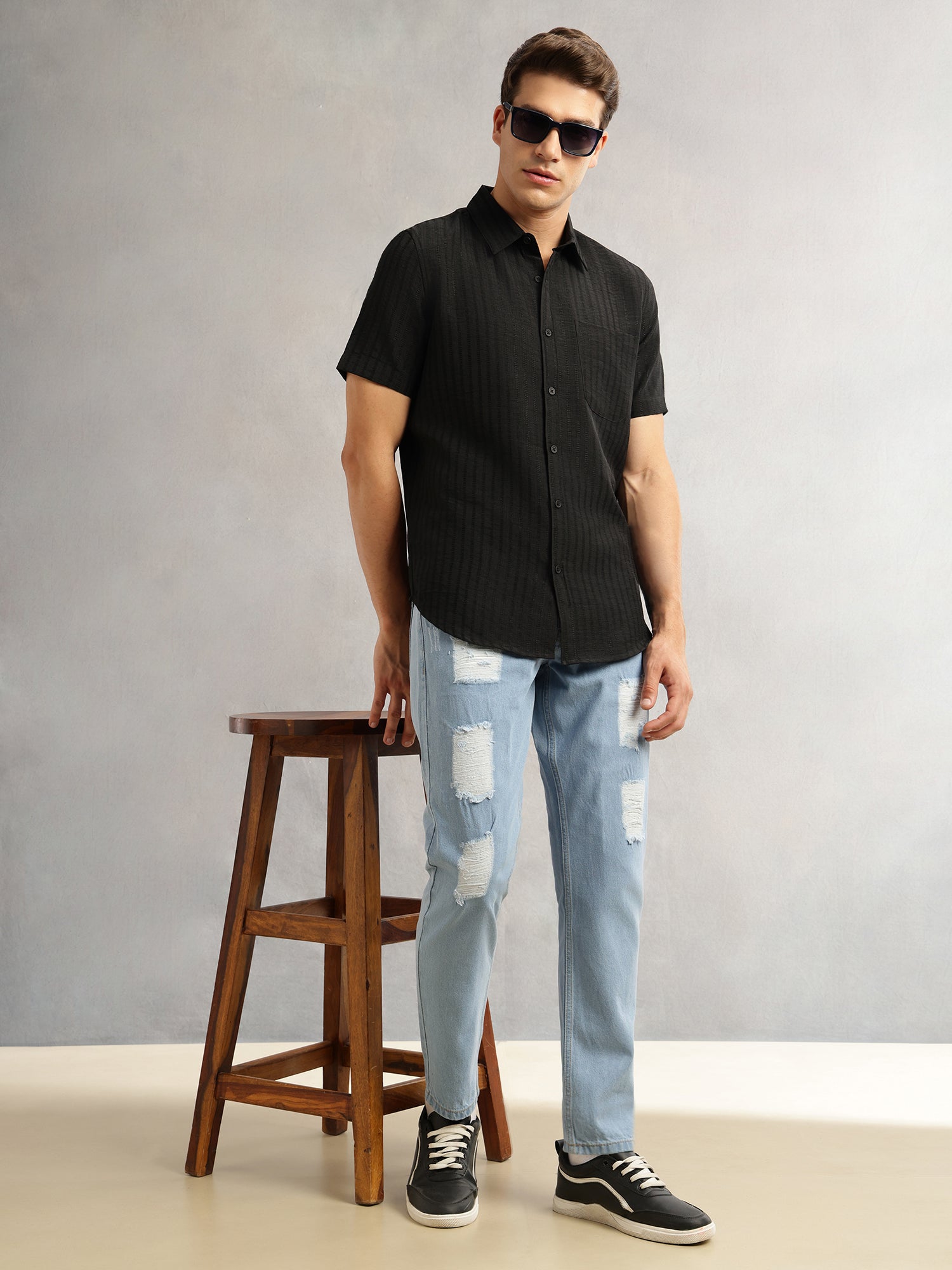 Thomas Scott Men Light Blue Smart Slim Fit Light Wash Highly Distressed Non Stretchable Jeans