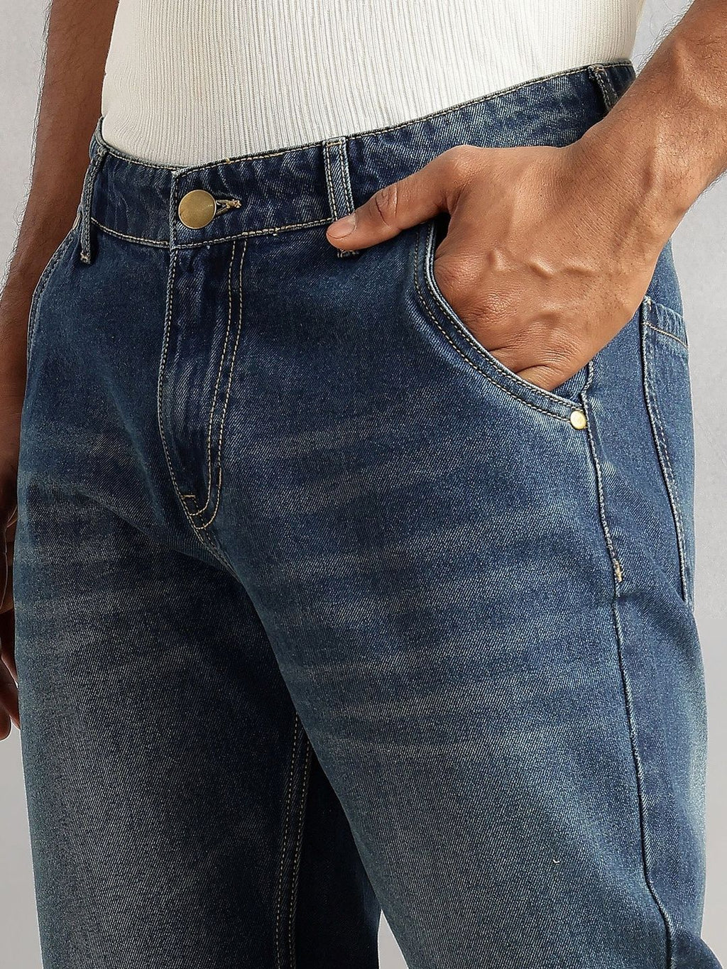 Dark Blue Slim Fit Mid-Rise Light Shade Clean Look Non-Stretchable Jeans For Men