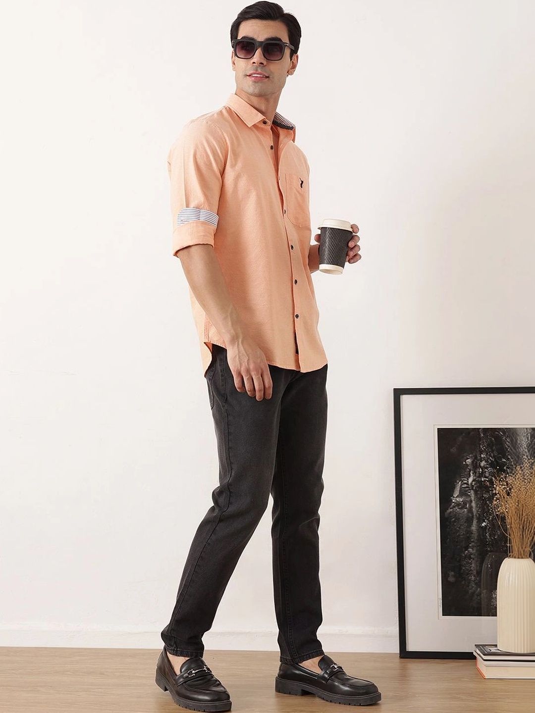 Dark Black Smart Slim Fit Mid-Rise Dark Shade Clean Look Non Stretchable Jeans For Men