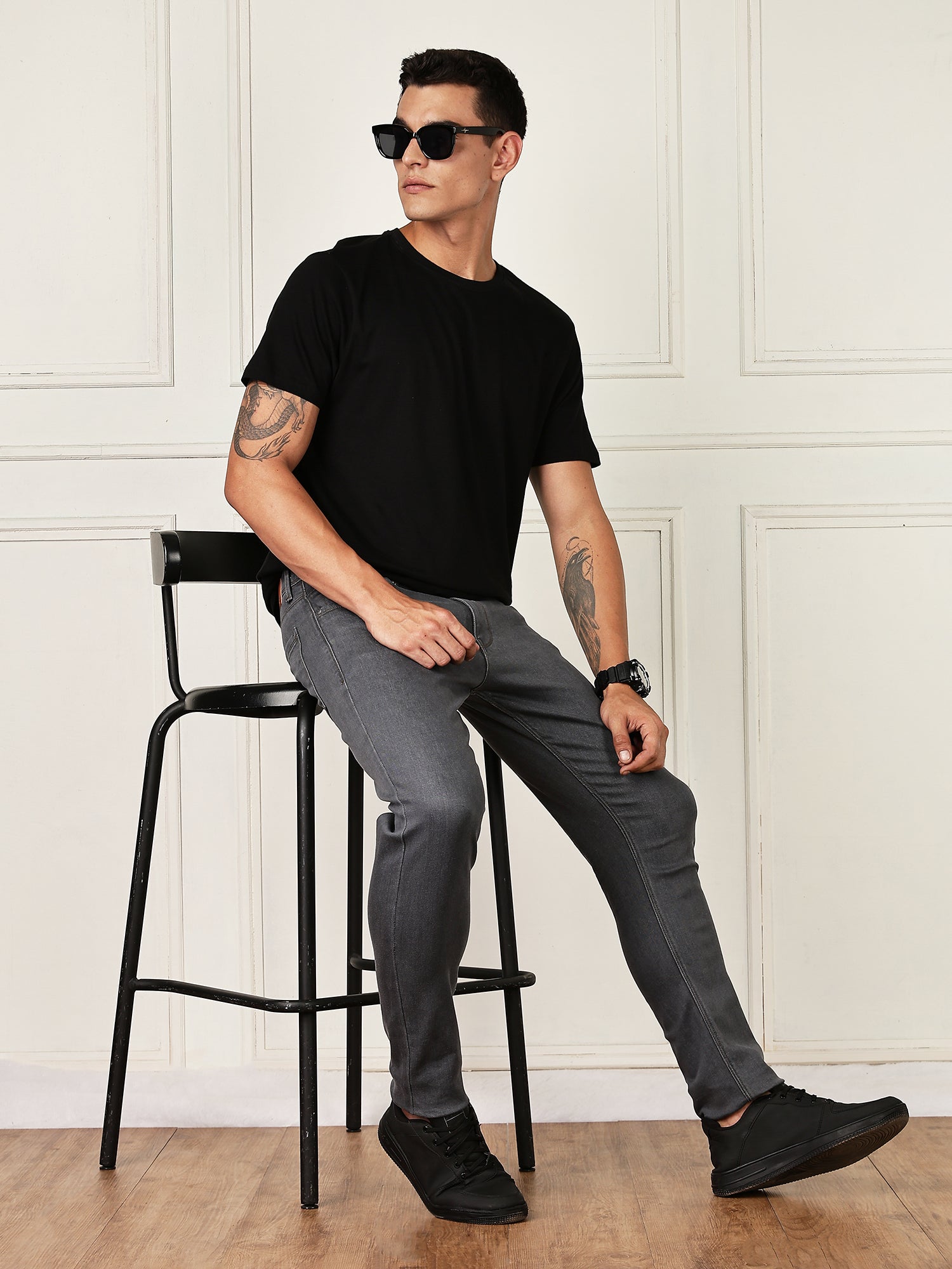 Thomas Scott Men Grey Mid-Rise Slim Fit Clean Look Strachable Jeans