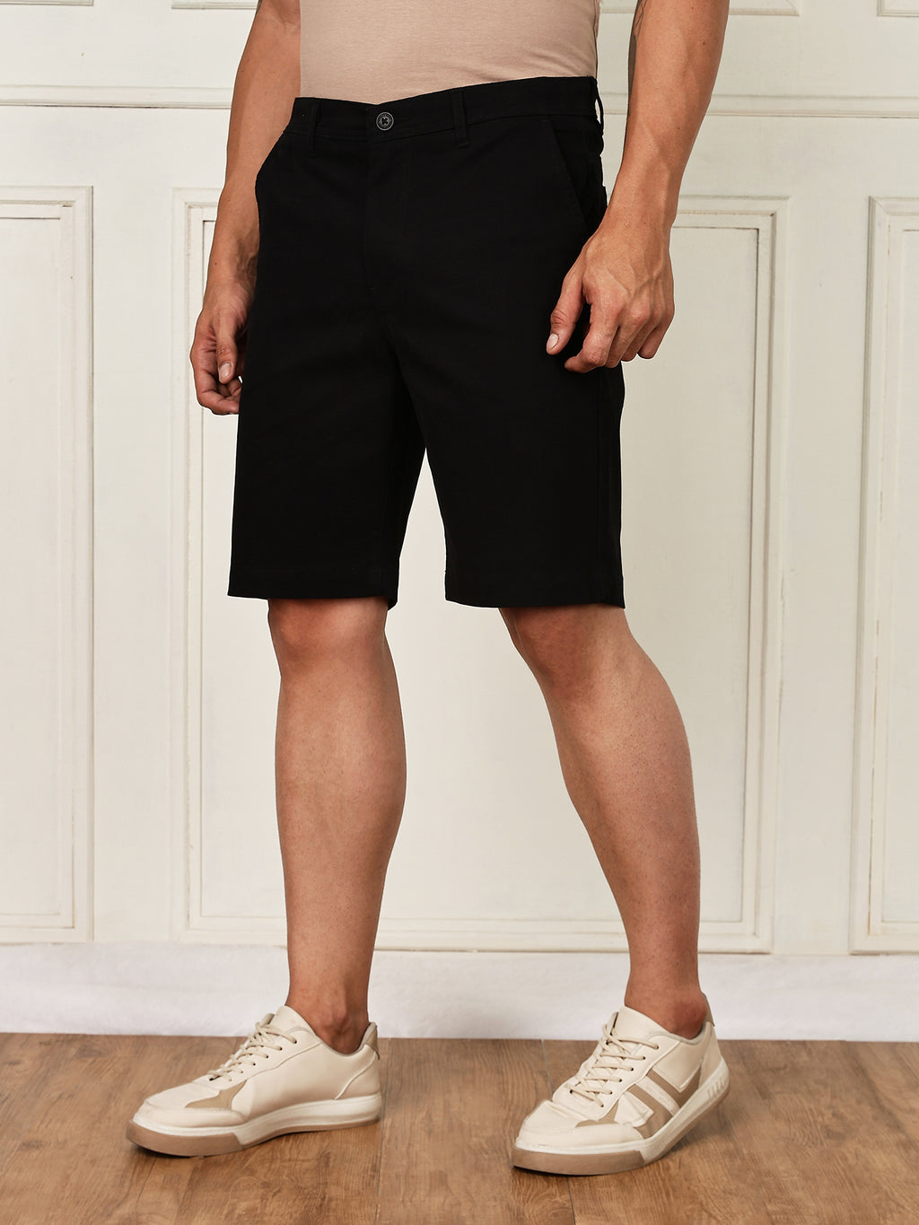 Thomas Scott Men Black Mid-Rise Regular Fit Woven Chinos Shorts