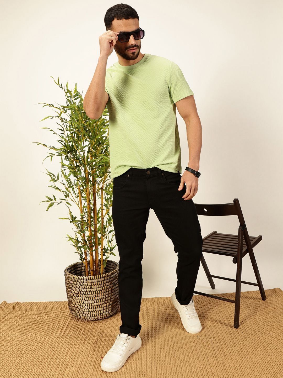 Lime Green Regular Fit Short Sleeves Round Neck Solid Knitted Tshirt For Men