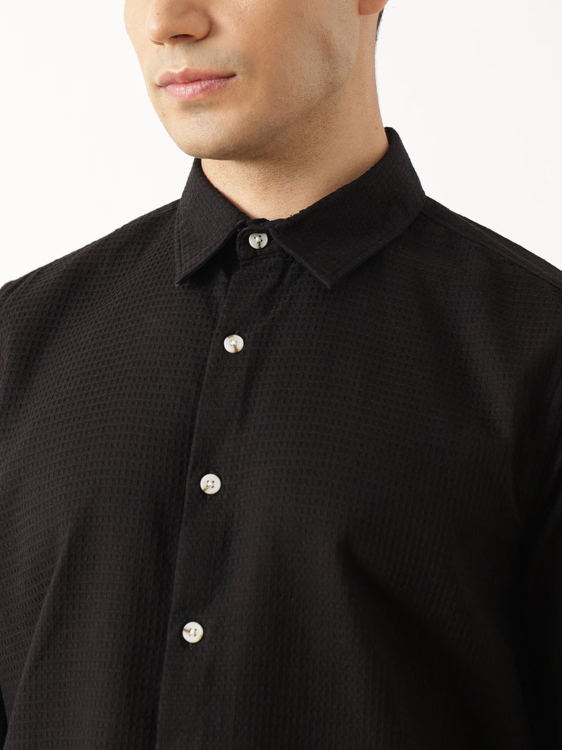 Thomas Scott Men Premium Black Regular Fit Long Sleeves Spread Collar Textured Casual Shirt