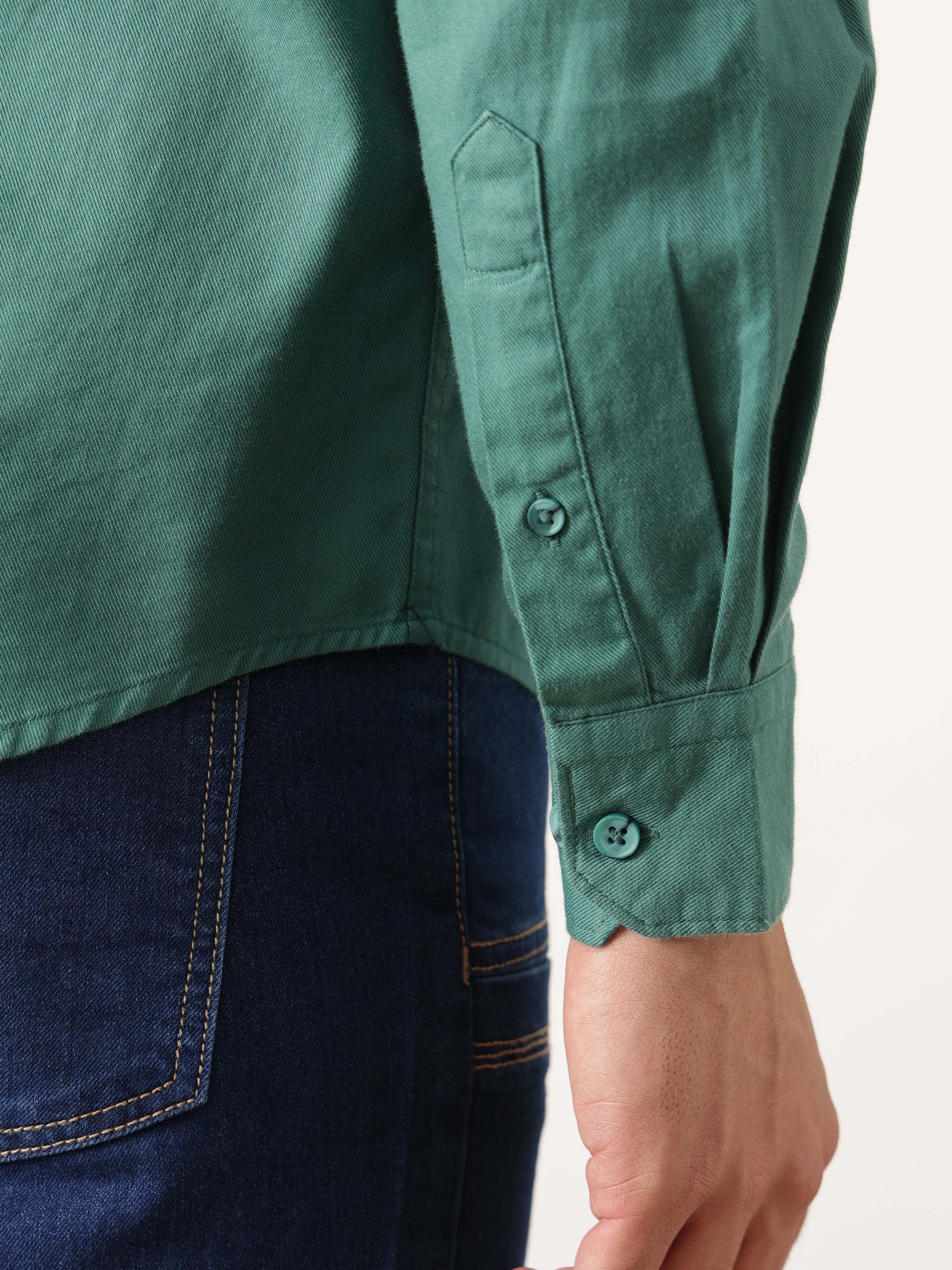 Thomas Scott Men Relaxed Olive Slim Fit Long Sleeves Spread Collar Solid Cotton Casual Shirt
